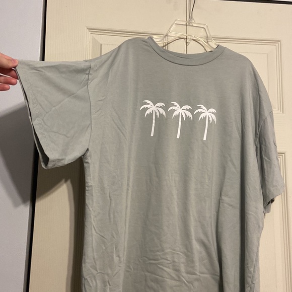 Triple Palm Tree Tee - Picture 2 of 4